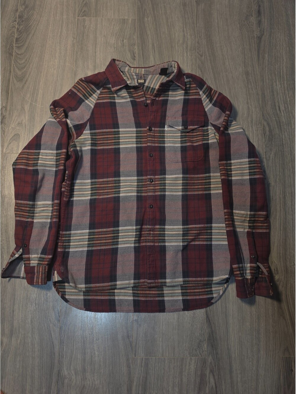 Levi's Flannel Button-Up Shirt Men's M Burgundy Plaid
